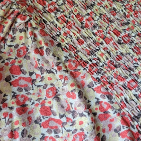 Urban Romantics Top Size Small - Picture 4 of 5